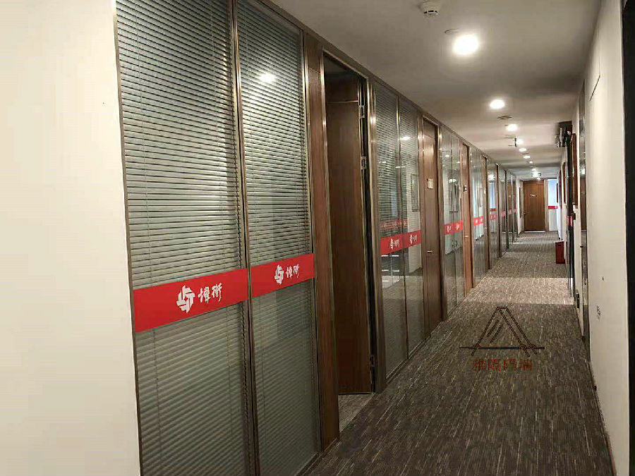 玫瑰金百葉隔斷